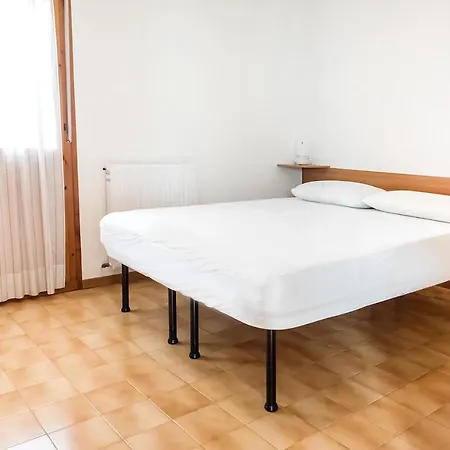 S305 - Sirolo, Deliziosa Con Portico Lejlighed