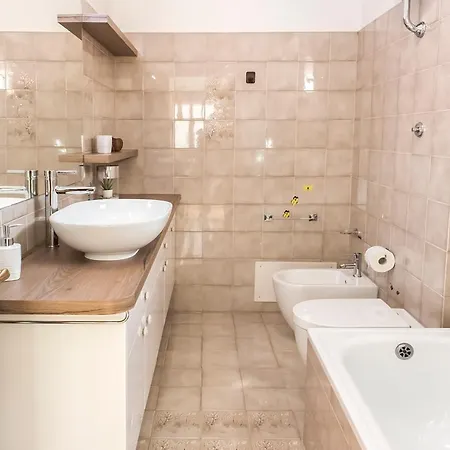 S305 - Sirolo, Deliziosa Con Portico Lejlighed *