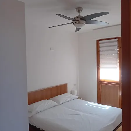 S305 - Sirolo, Deliziosa Con Portico Sirolo