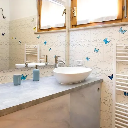 S305 - Sirolo, Deliziosa Con Portico Apartman *