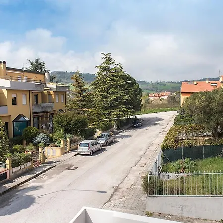 S305 - Sirolo, Deliziosa Con Portico Apartman