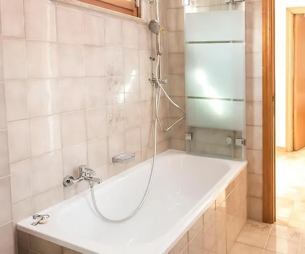 S305 - Sirolo, Deliziosa Con Portico * סירולו